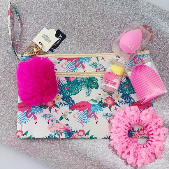 unbranded Other - Beauty Bundle Travel Bag Gift Set - 6 Piece Set